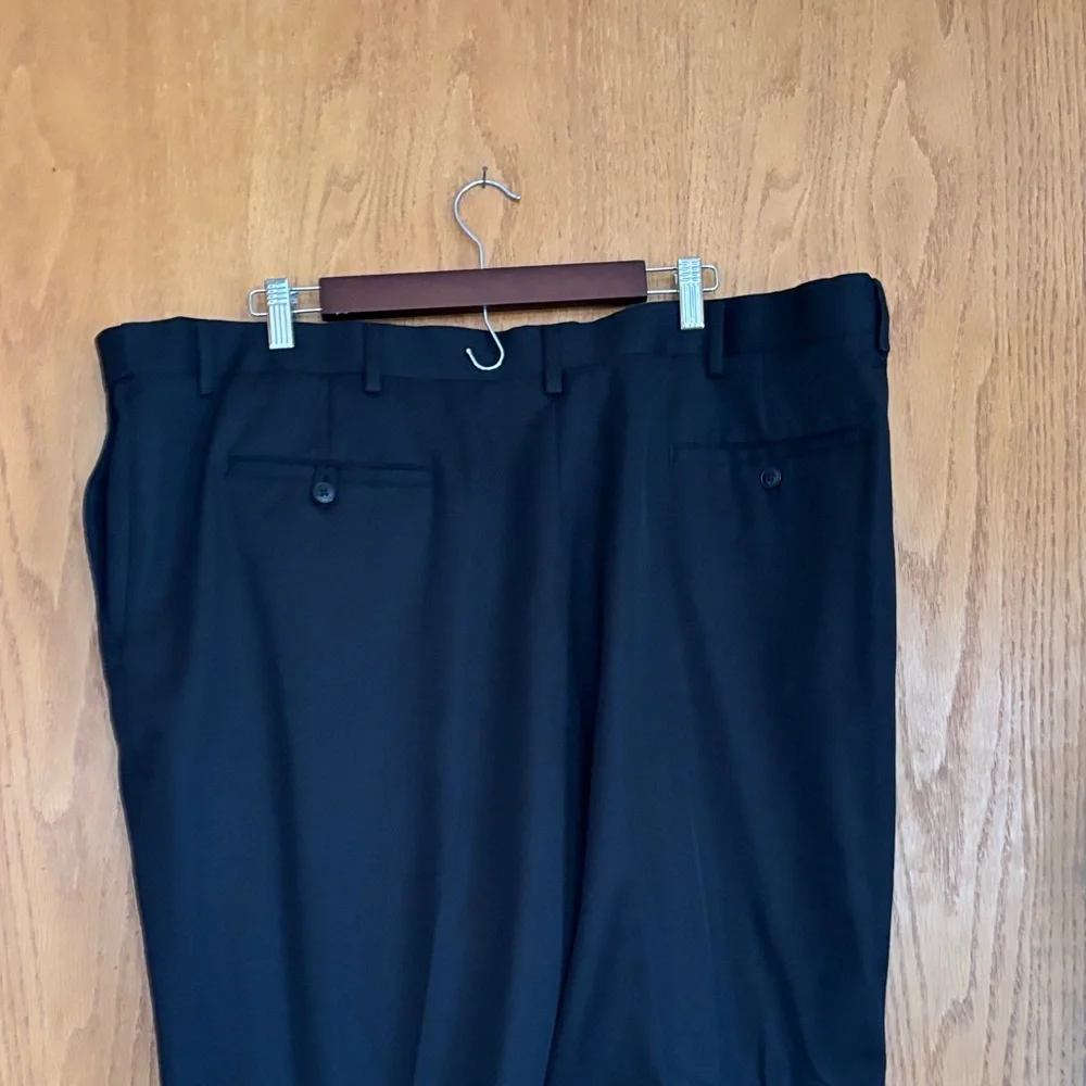 Roundtree & Yorke Black/ dark Gray Men's Dress Pants - Easy Care - Picture 5 of 6